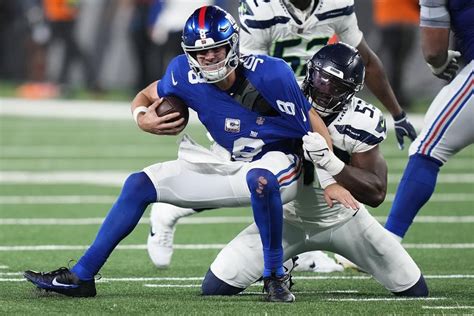 After the first quarter of the season, the Giants’ report card is a failing one